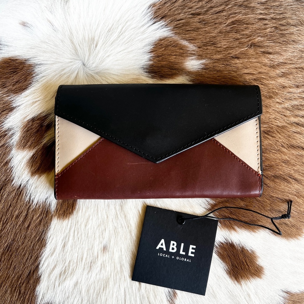 Able Women's Black, Cream, and Brown Leather Wallet